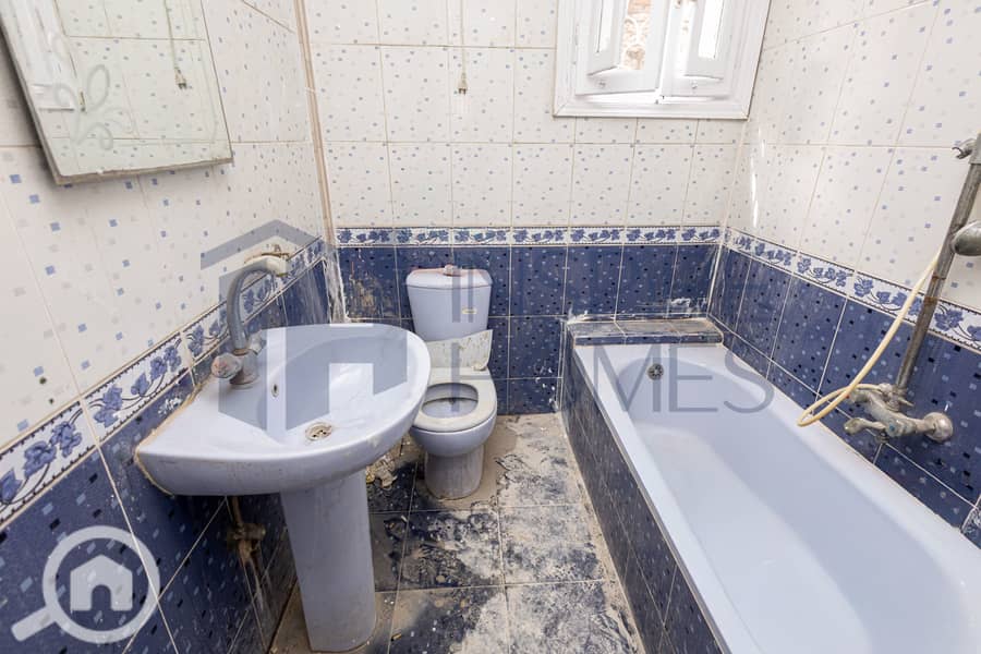 17 IMG_0379-Edit. jpg