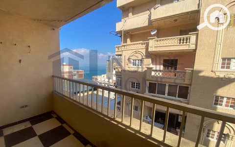 شقة 3 غرف نوم للايجار في المندرة، الإسكندرية - 01. jpg