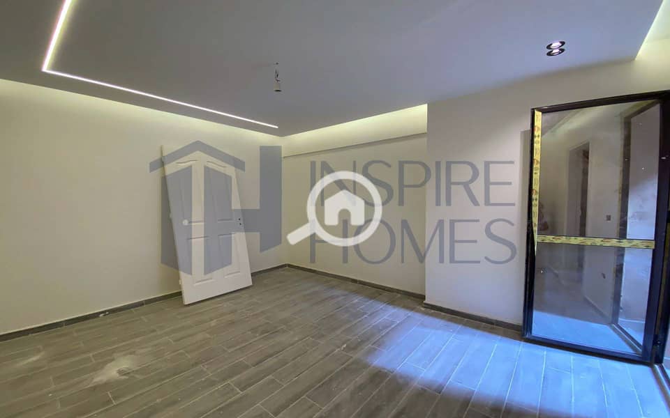 6 WhatsApp Image 2025-11-17 at 14.34. 43 (5). jpg