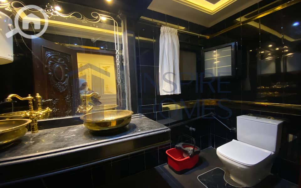 5 WhatsApp Image 2025-11-18 at 16.45. 05 (1). jpg