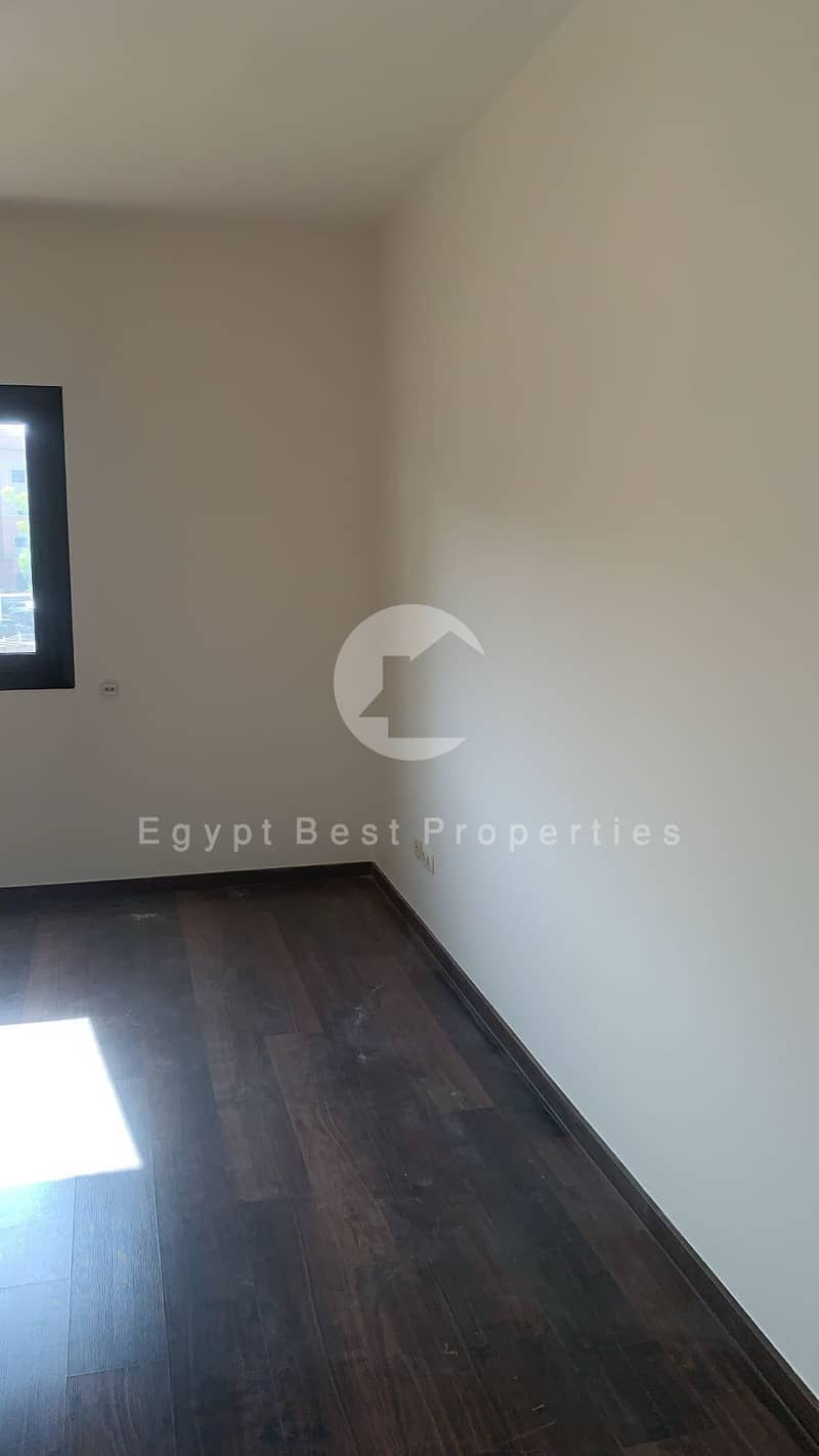 4 08f03956-7029-4bee-8913-477e0ad34ec2. jpeg