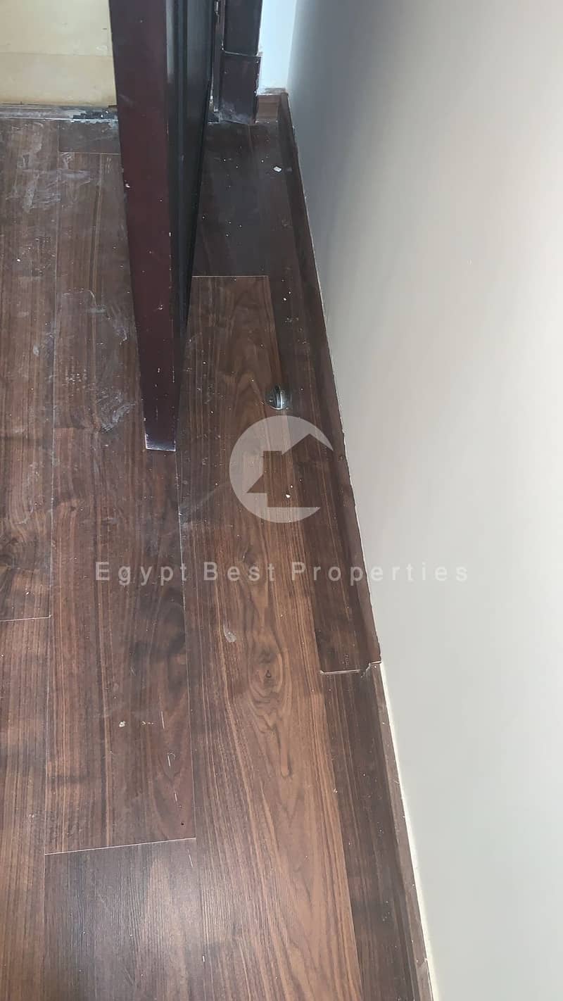 8 ac1d1ef6-6571-4b6f-98af-b891b4dd0b5d. jpeg