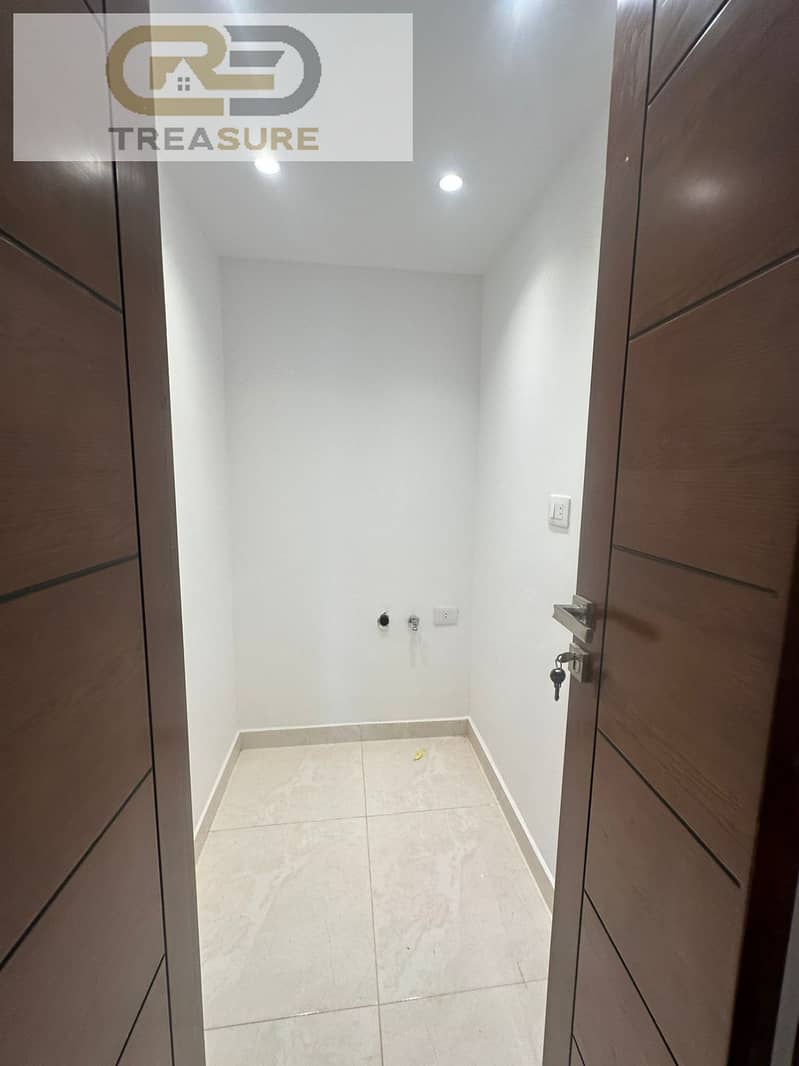 5 WhatsApp Image 2025-11-26 at 5.52. 56 PM. jpeg