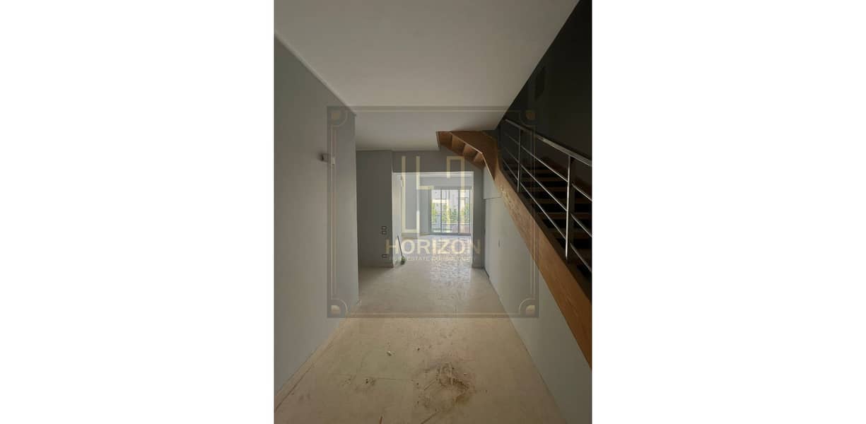 8 WhatsApp Image 2025-11-25 at 4.49. 35 PM (1). jpg