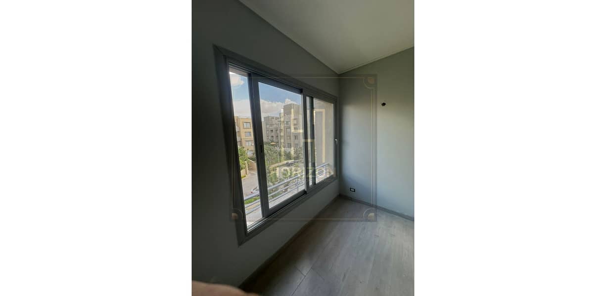 16 WhatsApp Image 2025-11-25 at 4.49. 38 PM (1). jpg