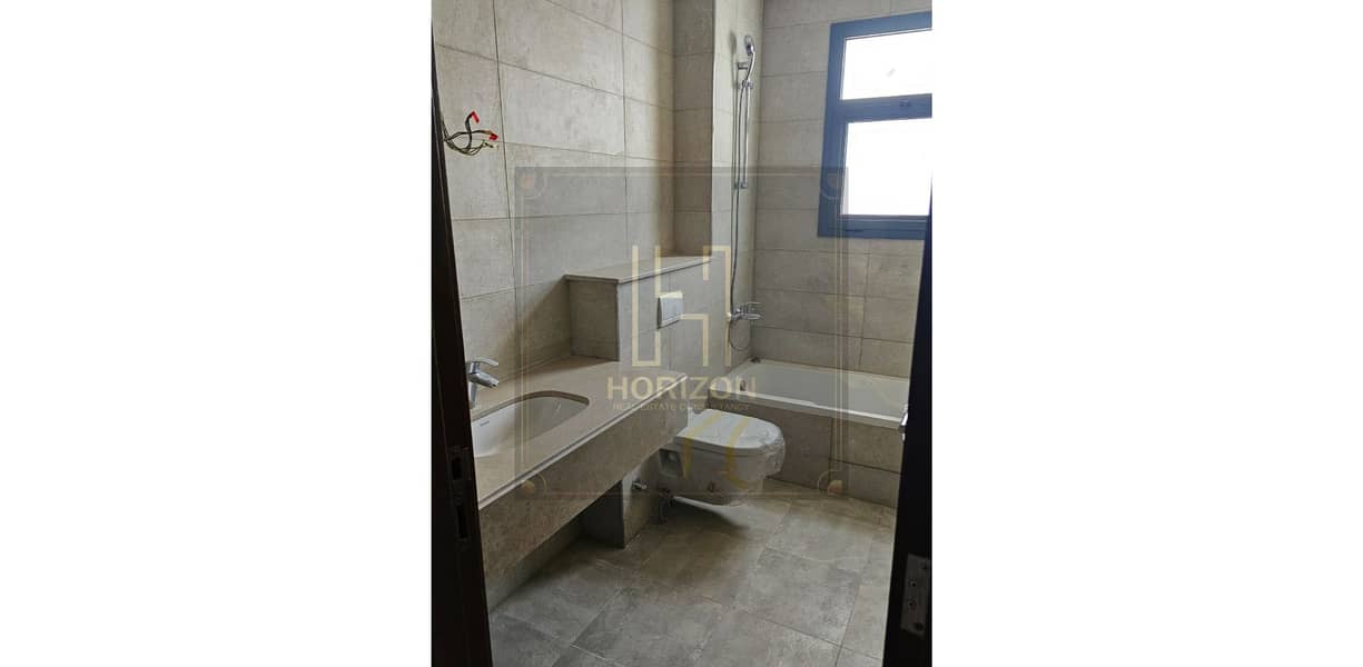 18 WhatsApp Image 2025-11-26 at 3.39. 07 PM (1). jpg