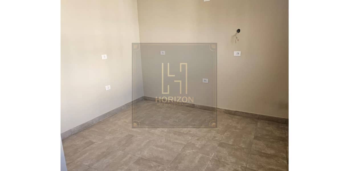 24 WhatsApp Image 2025-11-26 at 3.39. 09 PM (2). jpg