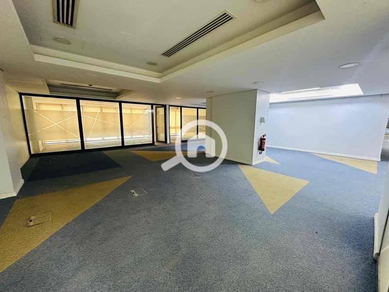 6 1b8e405a-2c81-4b64-8e16-4cad9065416f. jpg