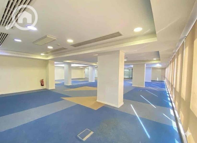 15 8129dba8-d2df-45e8-9da0-c3cb425767bb. jpg