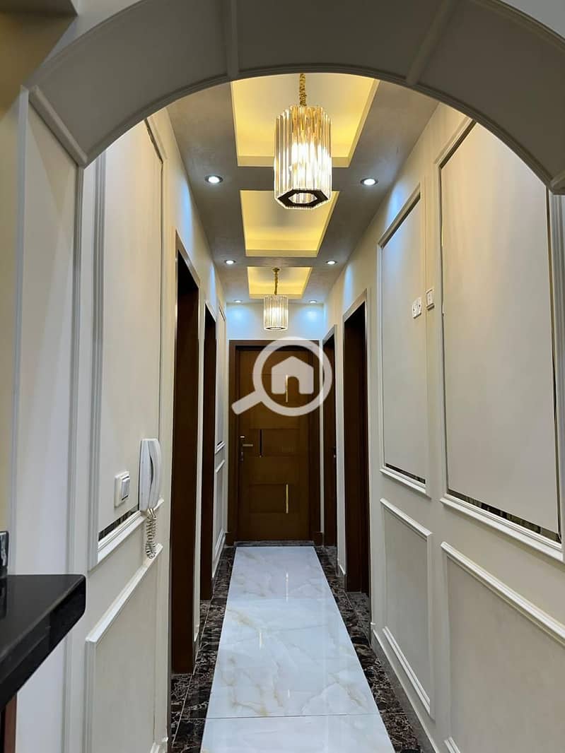 6 e434423a-5906-4311-8b97-eac1a3125fef. jpeg