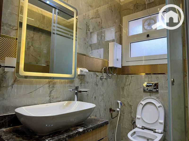 7 6d2c5548-20f7-4e43-8cd1-610d1a46c785. jpeg