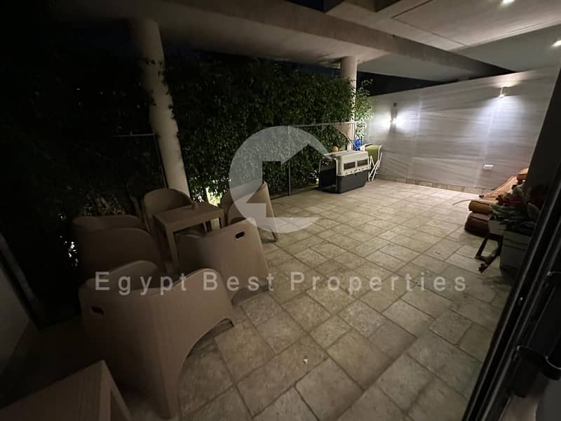 7 PHOTO-2025-11-26-18-10-00 5. jpg