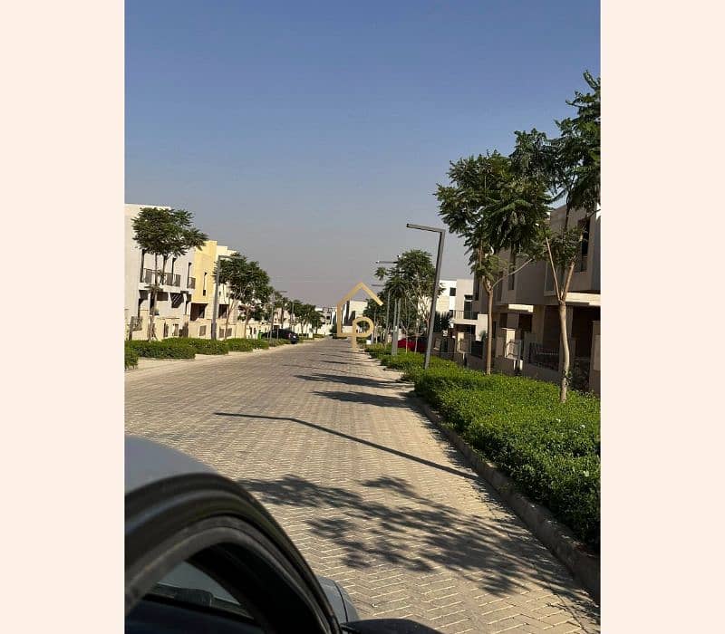 7 547702033_2955293801332966_4607234566653338979_n. jpg