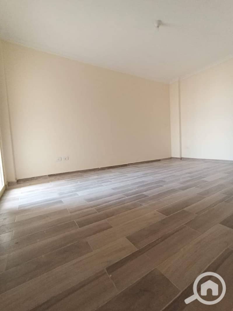 7 0cfbfabe-b43c-4af2-96bb-d0391c495423. jpeg