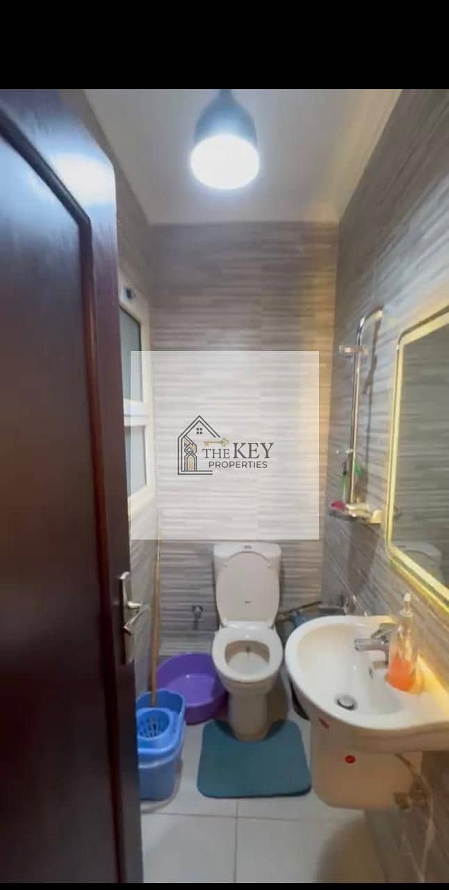 8 30fc8005-35df-4122-b3e0-6646d4e8585b. jpg