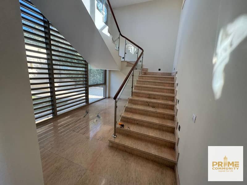 4 WhatsApp Image 2025-11-24 at 18.30. 15_cd2fd4a5. jpg