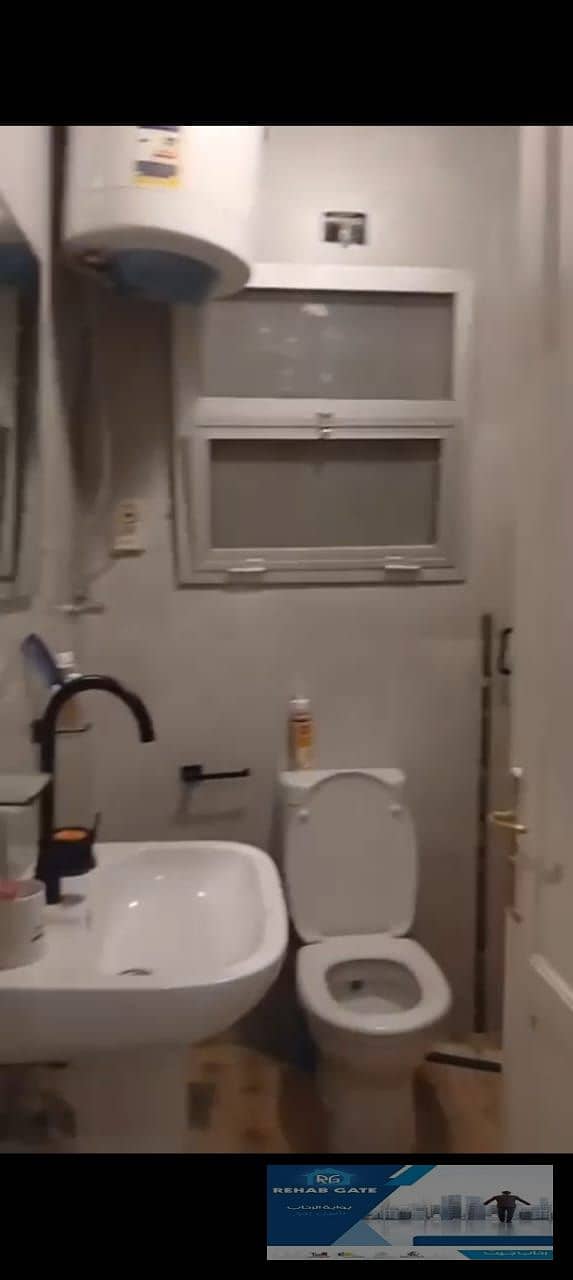 8 efa1f378-ab34-4285-9505-e118a0df2f6f. jpg