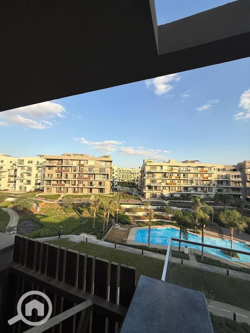 4 8d66cd16-9585-440a-9e67-6b19727757b7. jpeg