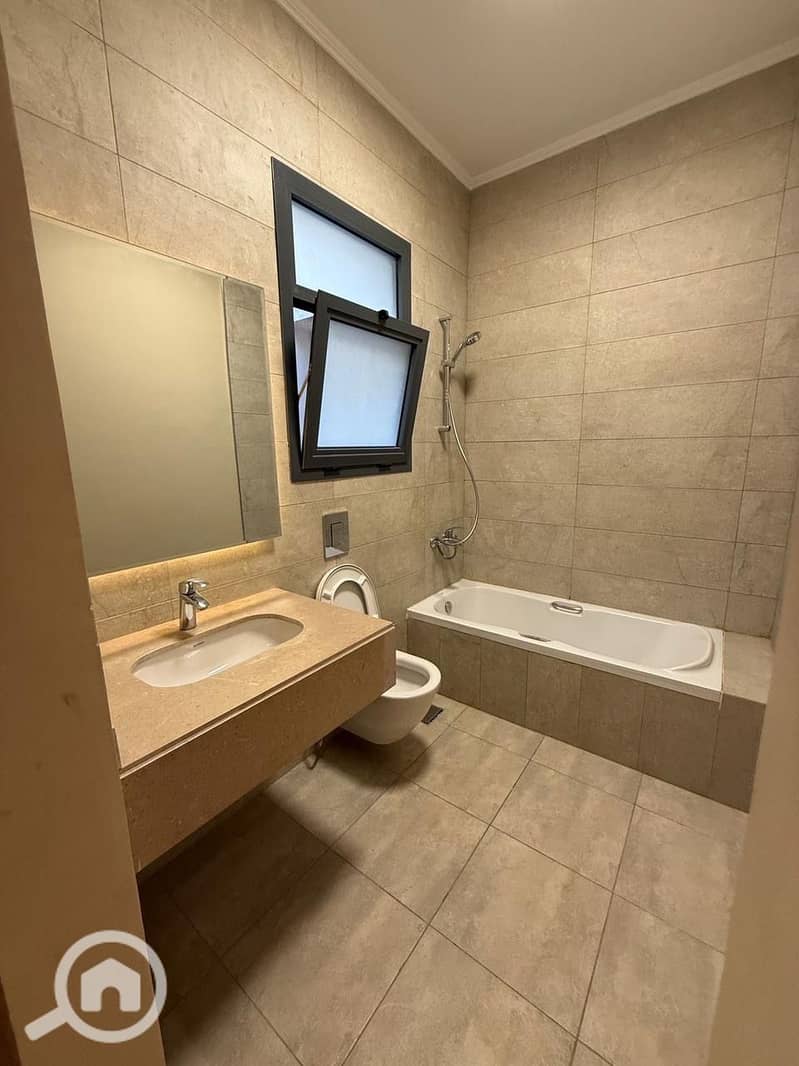 9 3153ad93-2f23-4c05-9378-39c5e140527f. jpeg