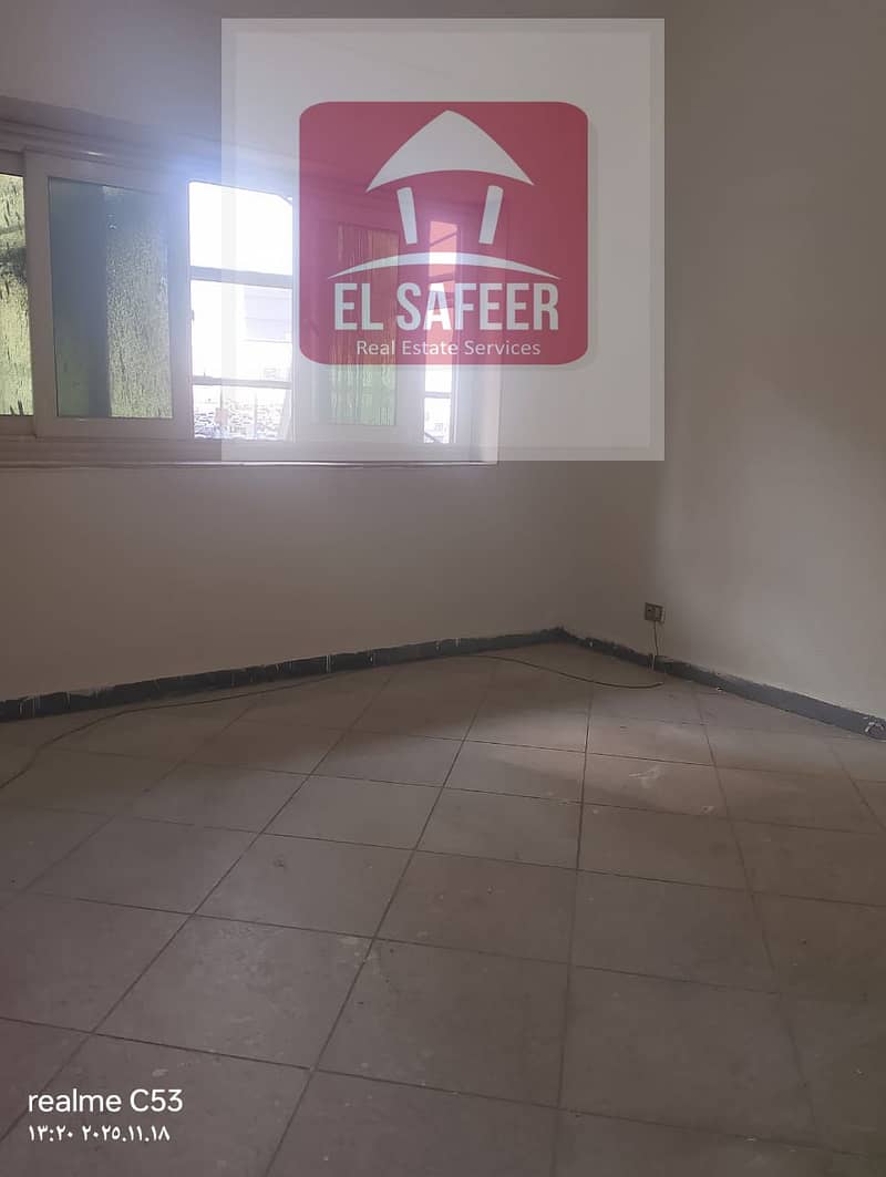 4 529c3857-9132-4816-bb98-48b513c045c5. jpg