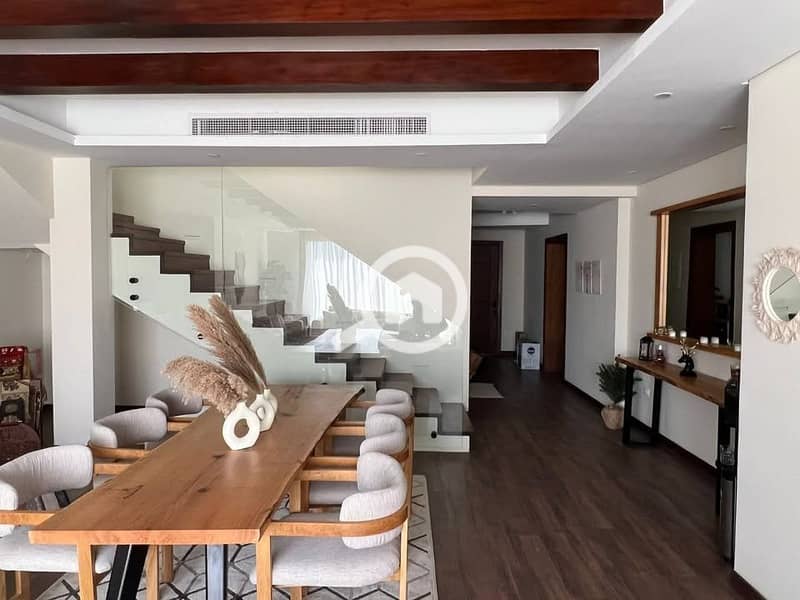 12 586240851_679603685027212_4467040657031924930_n. jpg