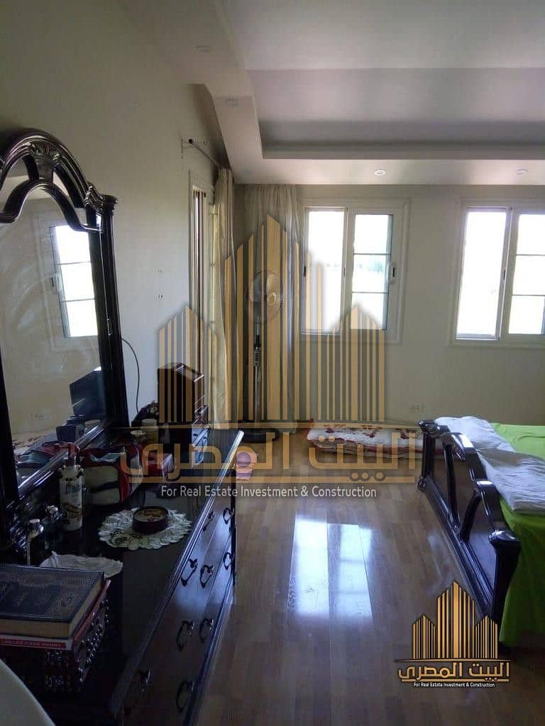 10 U803910 (12). jpeg