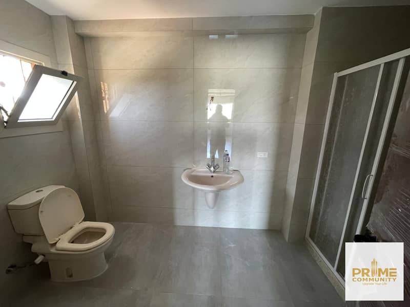 12 WhatsApp Image 2025-11-24 at 18.24. 15_bb4762d8. jpg