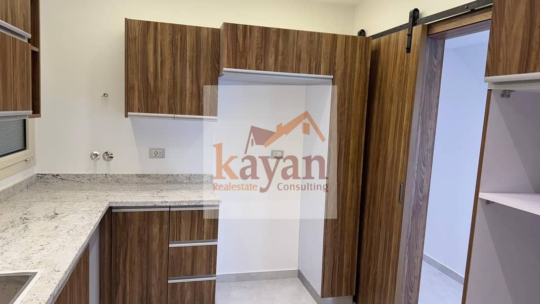 9 WhatsApp Image 2025-11-16 at 13.38. 35_e1b646a2. jpg