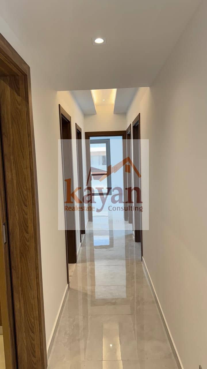 19 WhatsApp Image 2025-11-16 at 13.38. 39_4f5c92bf. jpg