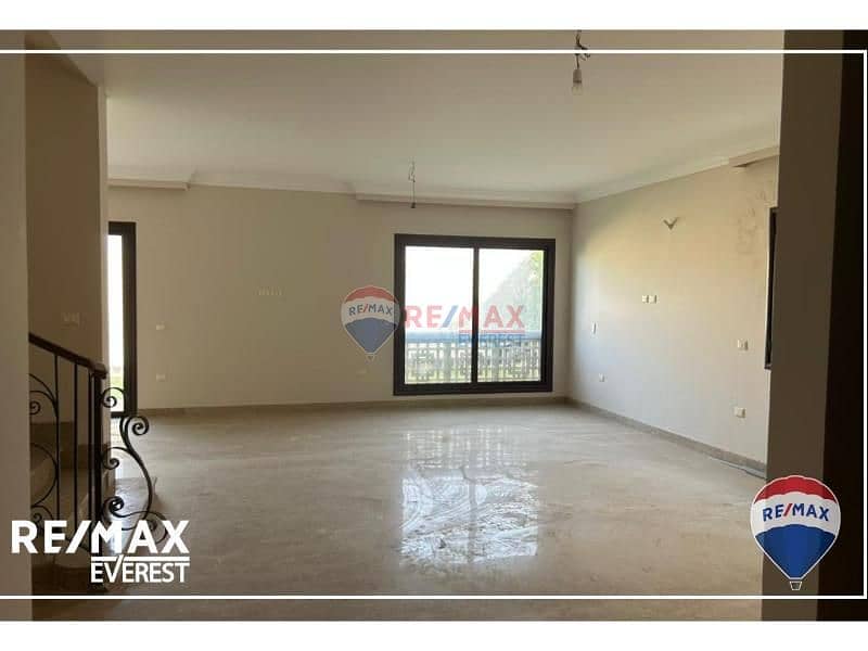 6 d702bf30-1569-4a08-8f04-708bce9a0544. jpg