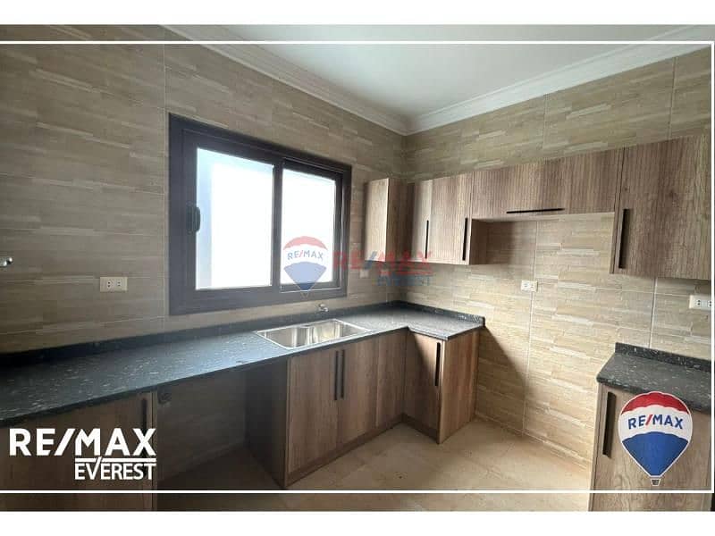 9 af00cced-9b3b-48bb-bd7f-19ae03883db4. jpg