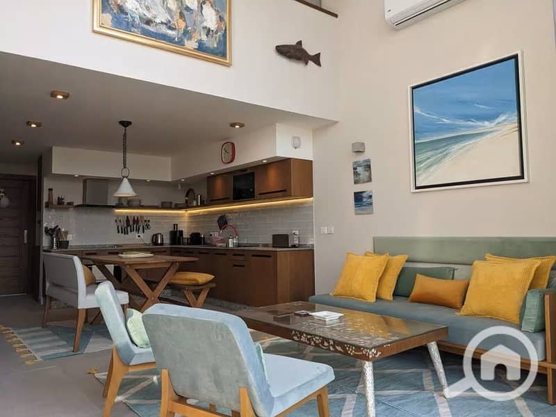 7 587294048_1962705421254575_8503578374350353476_n. jpg