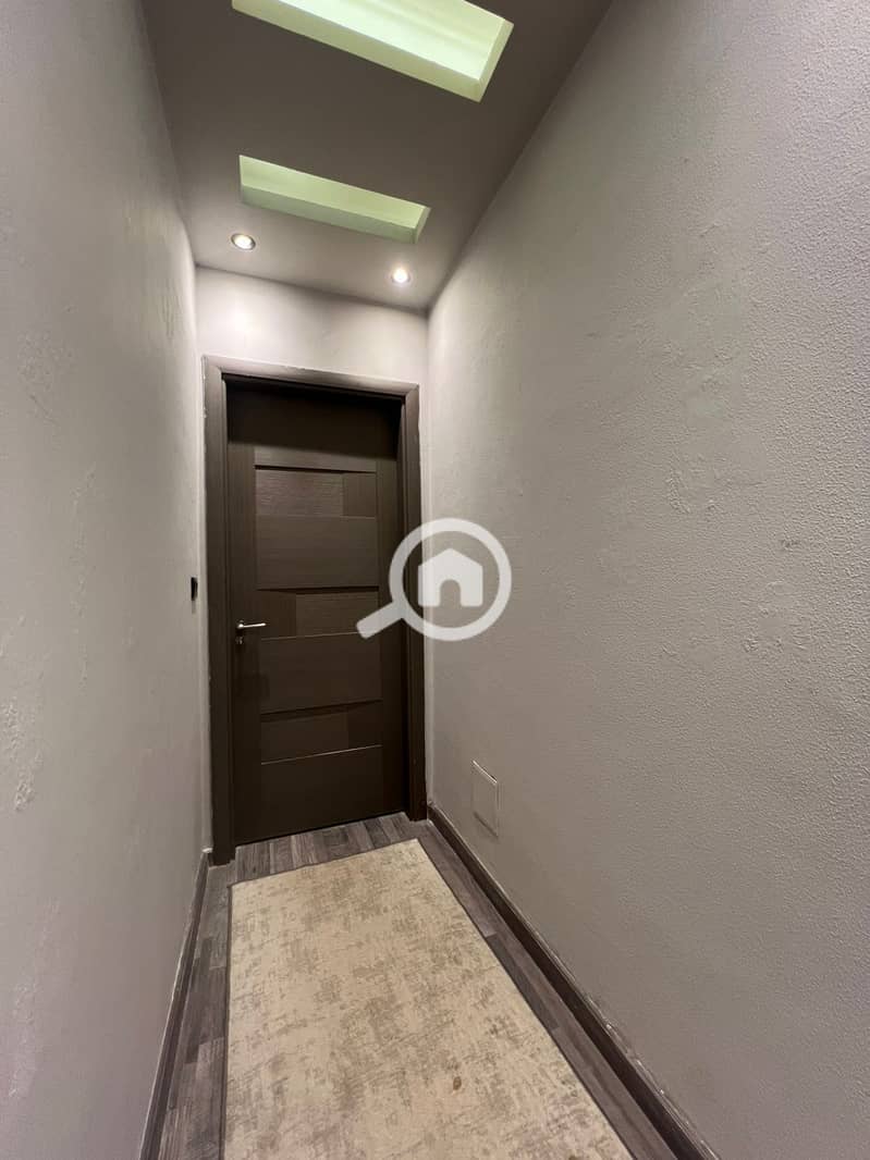 9 584943432_1484456660349572_4480836188891466697_n. jpg