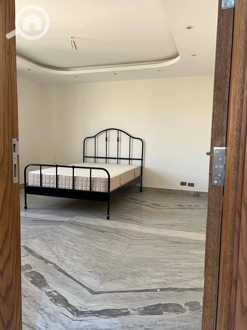 9 590598494_1490849833043588_1102883563832906223_n. jpg