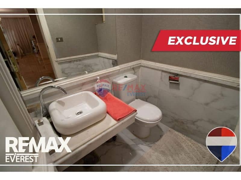 10 e6a33308-5e78-485a-b350-d2827e190cc7. jpg