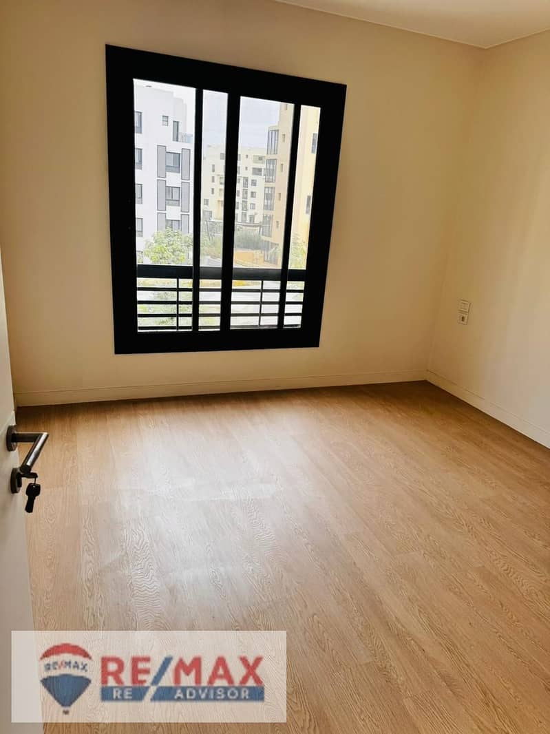 4 WhatsApp Image 2025-10-04 at 2.30. 20 PM. jpeg