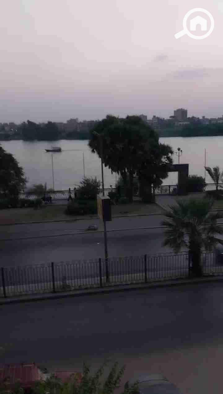 1000102112. jpg 1000102112. jpg