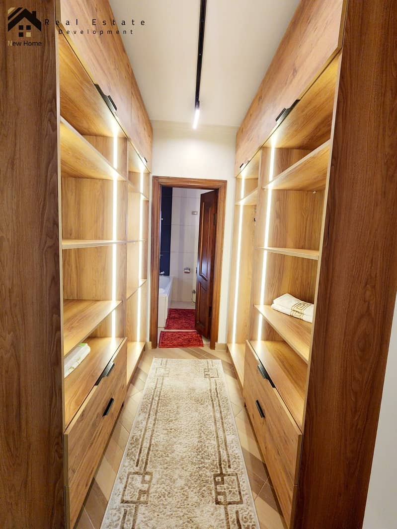 22 b0d6c4b5-6d67-4083-85eb-5463e8f87a96. jpeg