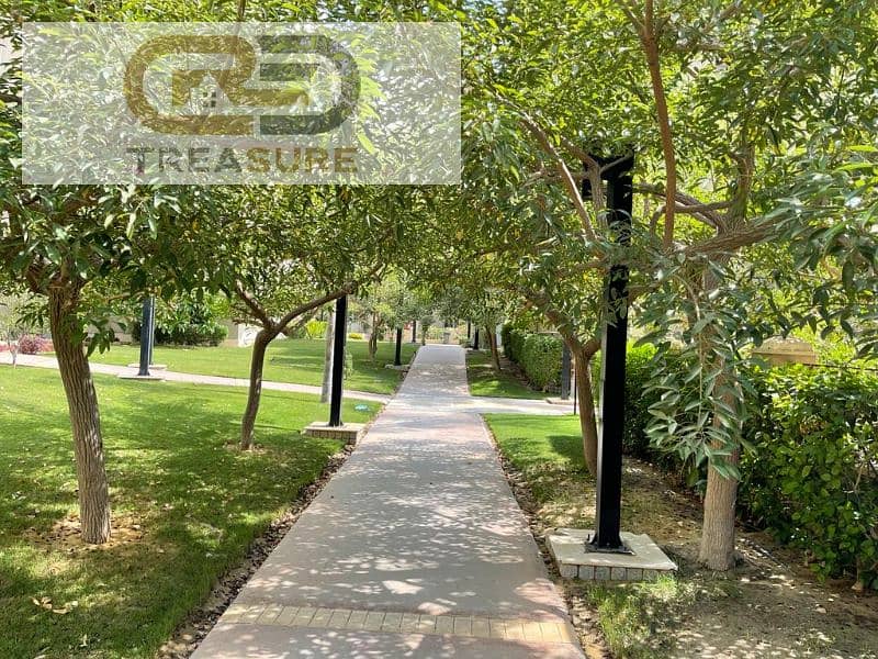 12 WhatsApp Image 2025-10-26 at 1.27. 17 PM (2). jpg