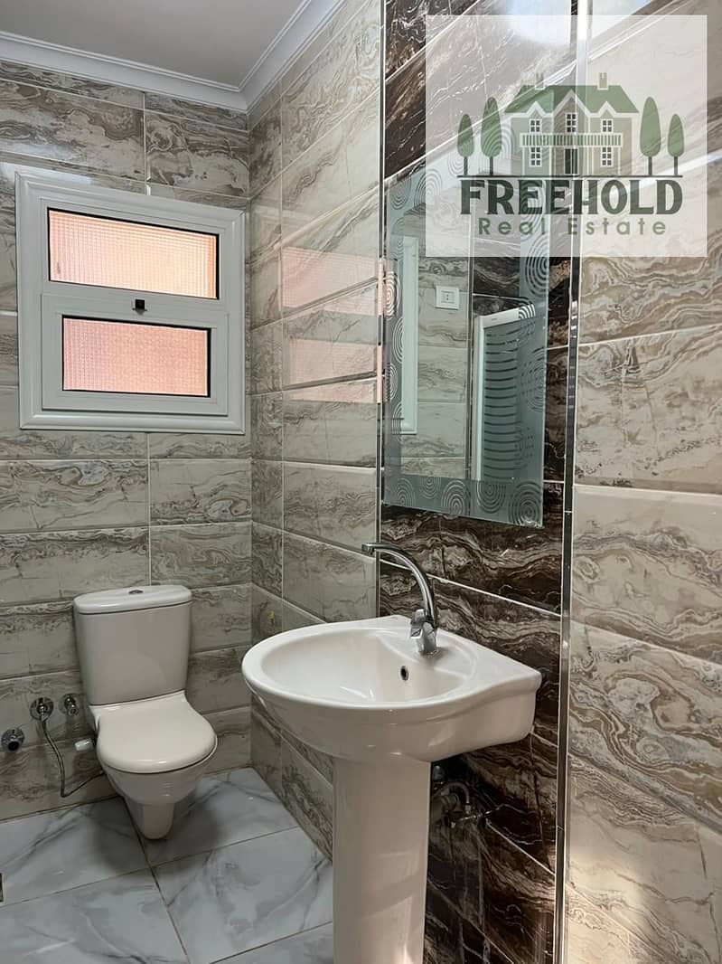 17 247204fd-af91-4e13-801e-f4d247f646cc. jpg