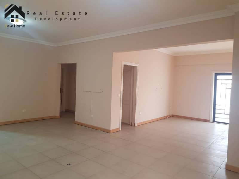 2 WhatsApp Image 2025-09-28 at 16.26. 25_4470f145. jpg