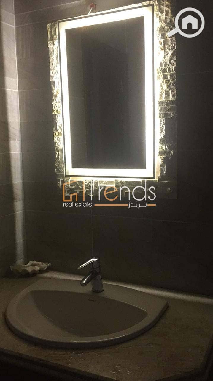 9 83a0afa0-00f2-462b-adb8-d00673604318. jpg