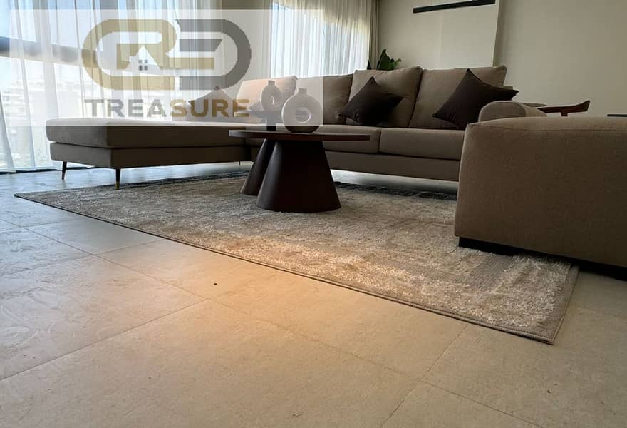 13 0459189c-8fa3-440c-b0a7-a71f66283090. jpg