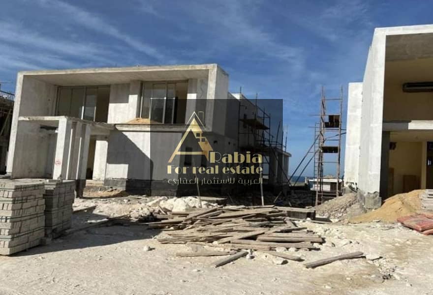 2 f0573f6b-0b7e-4492-a0a8-8c4ec7ec4bc3. jpg