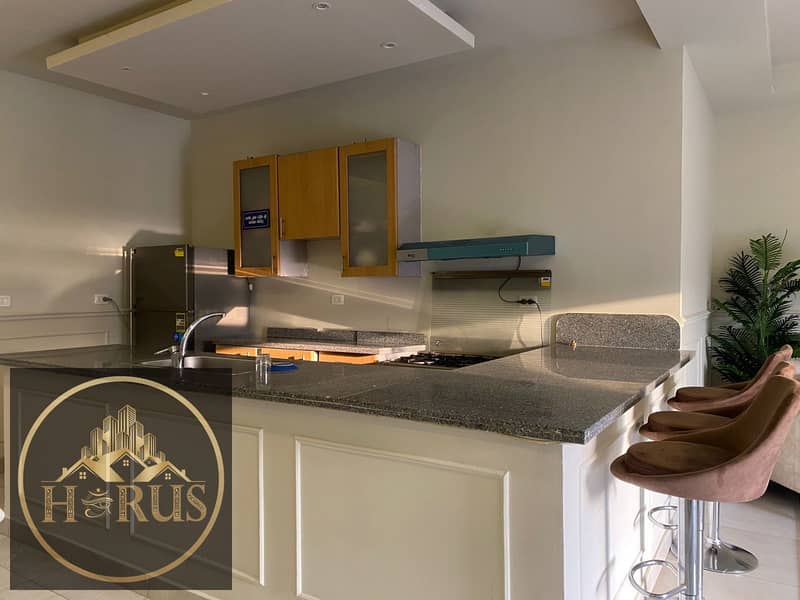 4 6381c167-cee5-449e-ba51-31fb22c41f70. jpg