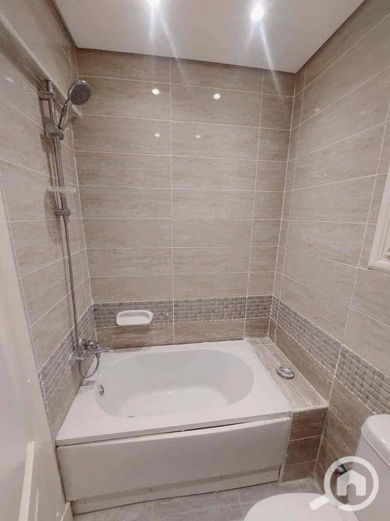 7 16ba95e7-626c-4f12-805a-f0e65424c552. jpg