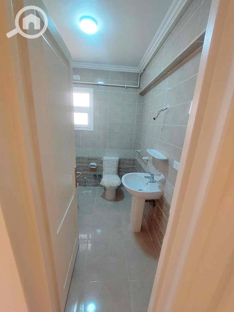 10 89abe809-e350-4060-8c6c-bee6ebb9b9aa. jpg