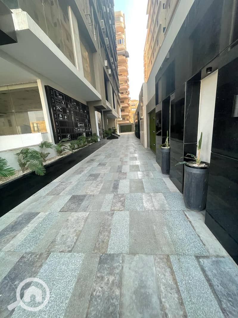 15 WhatsApp Image 2025-11-25 at 8.11. 15 PM (1). jpeg