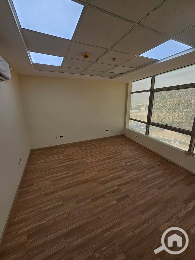 10 WhatsApp Image 2025-11-25 at 8.11. 20 PM (3). jpeg