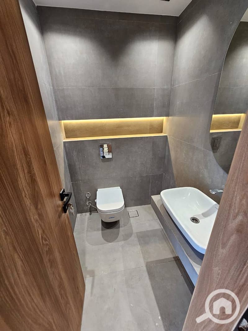 8 WhatsApp Image 2025-11-17 at 12.50. 52 AM. jpeg